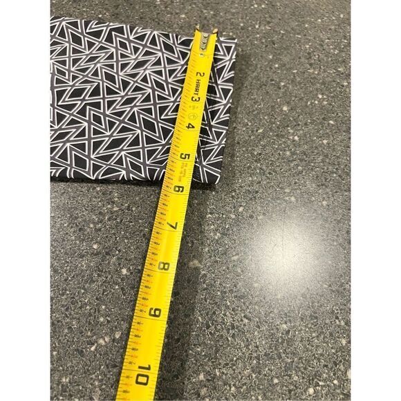 UNDER ARMOUR Athletic Leggings size Small - Picture 9 of 9